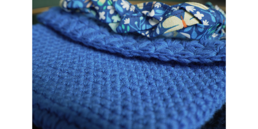 Draíocht Gorm Hand-Crocheted Clutch Bag