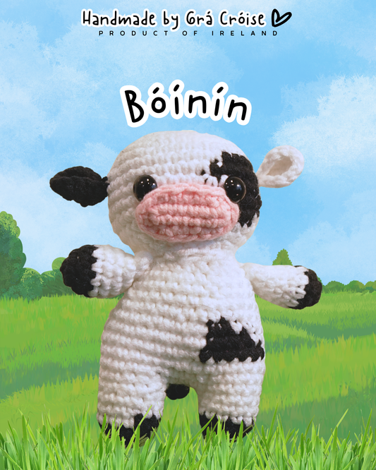 Bóínín Crochet Cow Charm